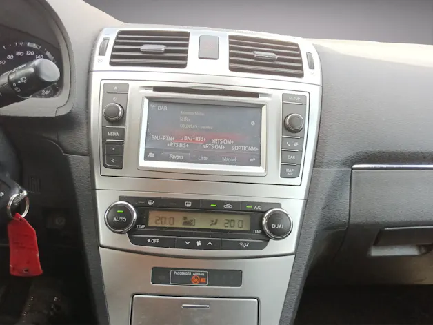 Toyota Avensis Wagon 2.0 D-4D Luna
