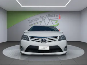 Toyota Avensis Wagon 2.0 D-4D Luna