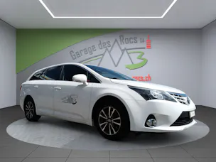 Toyota Avensis Wagon 2.0 D-4D Luna