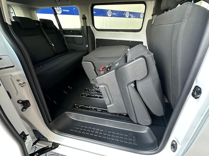 Vehicle image OPEL VIVARO