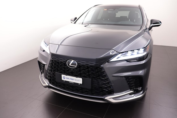 First vehicle image