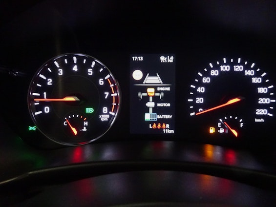 Vehicle image 12