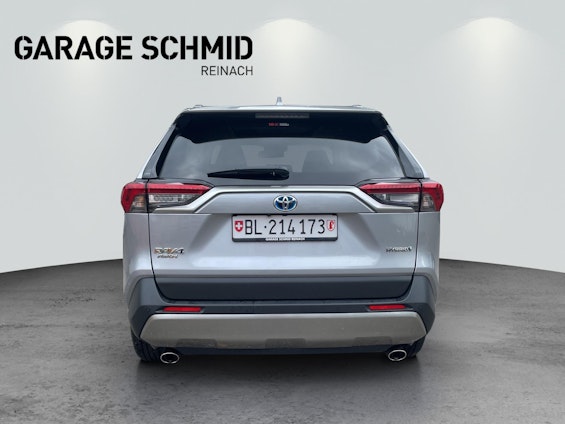 Vehicle image 5 Vehicle image 5