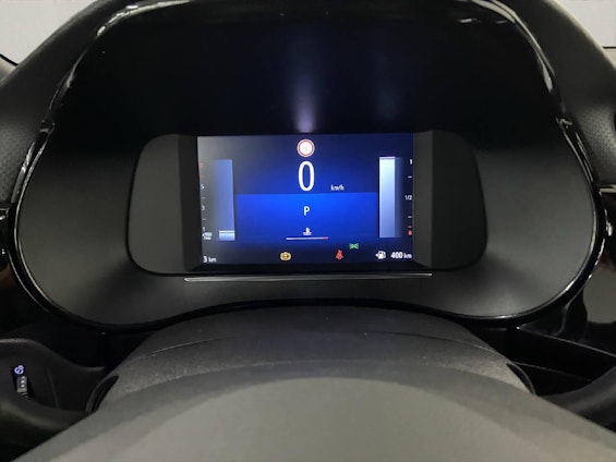 Vehicle image 9 Vehicle image 9