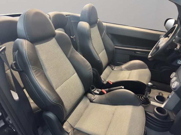 Vehicle image MITSUBISHI COLT