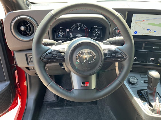 Vehicle image 6 Vehicle image 6