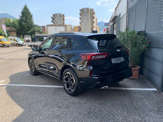 Ford Kuga 2.5 Hybrid ST-Line X 4x4