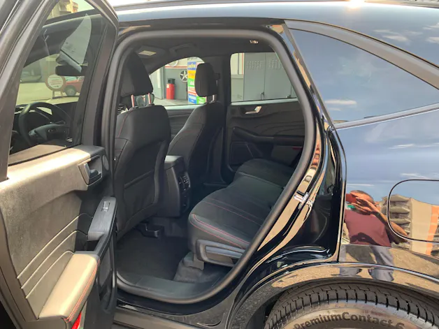 Ford Kuga 2.5 Hybrid ST-Line X 4x4