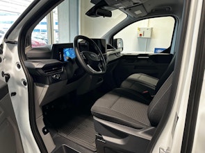 Vehicle image FORD Transit C Van 320 L1 2.5 Duratec 233 Trend PHEV