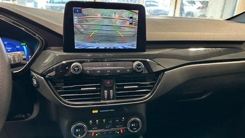 Vehicle image FORD KUGA