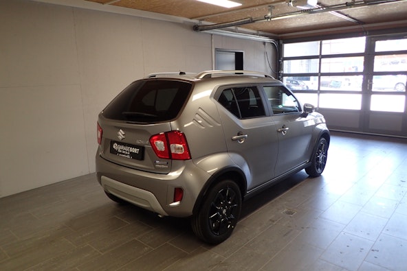 Vehicle image 7