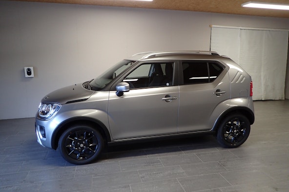 Vehicle image 13