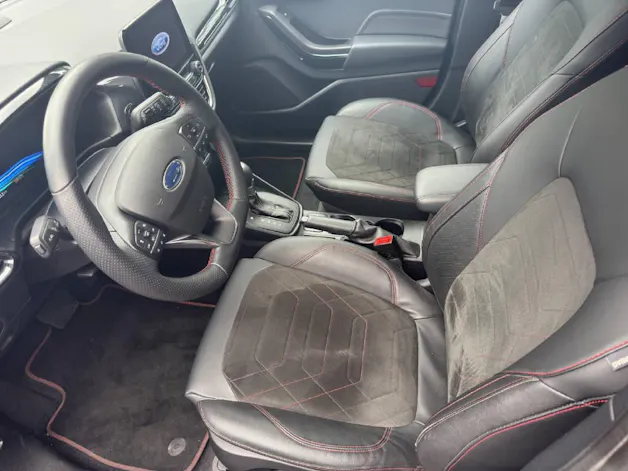 FORD Fiesta 1.0 EcoB Hybrid ST-Line X