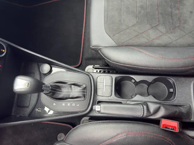 FORD Fiesta 1.0 EcoB Hybrid ST-Line X