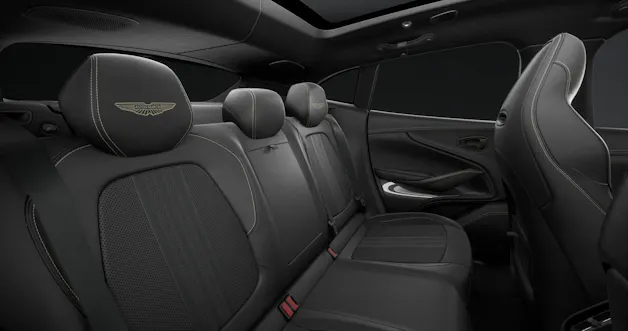 Aston Martin DBX 707 4.0 V8 Bi-Turbo