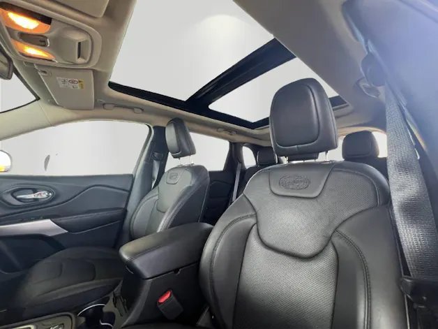 Jeep Cherokee 2.2 CRD 200 Overland AWD