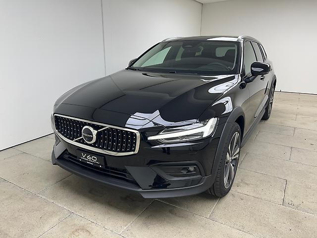 VOLVO V60 Cross Country 2.0 B5 Ultimate AWD: Jetzt Probefahrt buchen!