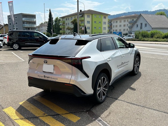 Vehicle image 2 Vehicle image 2