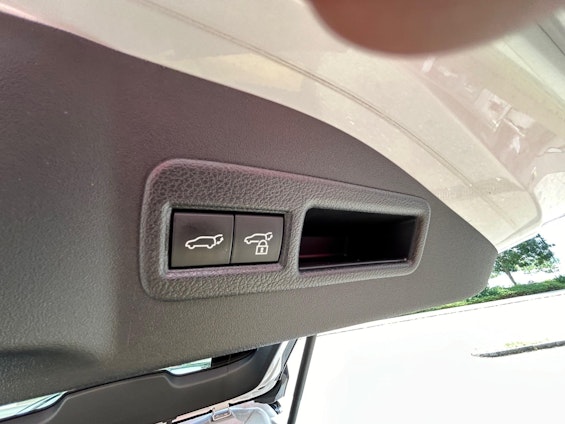 Vehicle image 13 Vehicle image 13