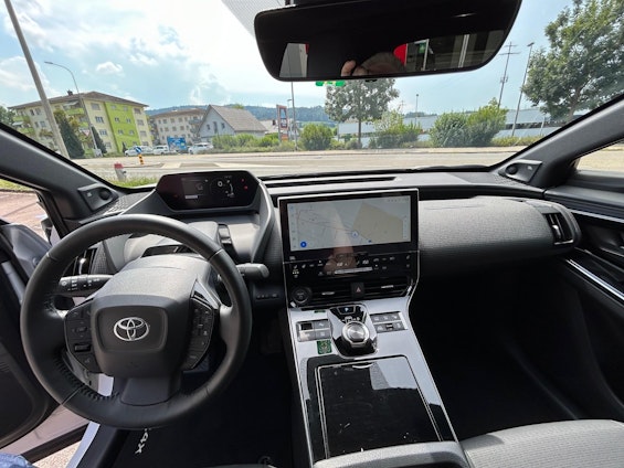 Vehicle image 8 Vehicle image 8