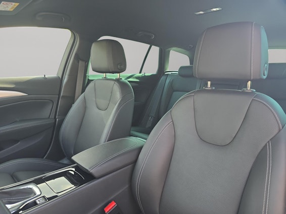 Vehicle image 10 Vehicle image 10