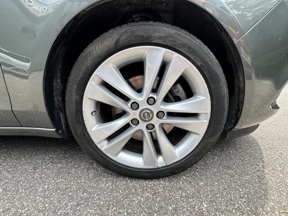 Vehicle image 15 Vehicle image 15