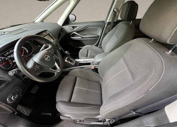 Vehicle image 13 Vehicle image 13