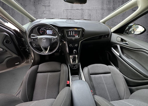 Vehicle image 12 Vehicle image 12