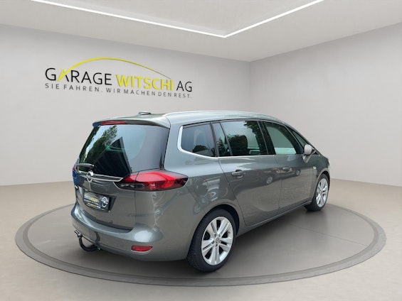 Vehicle image 6 Vehicle image 6