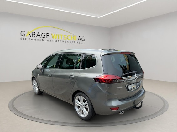 Vehicle image 9 Vehicle image 9