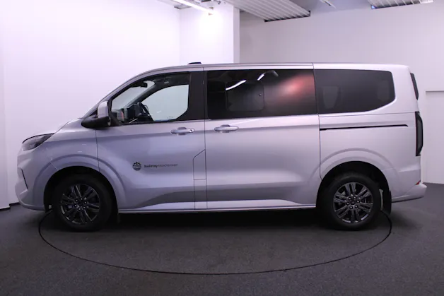 Ford Tourneo C Bus 320 L1 2.0 EcoBlue 170 Titanium