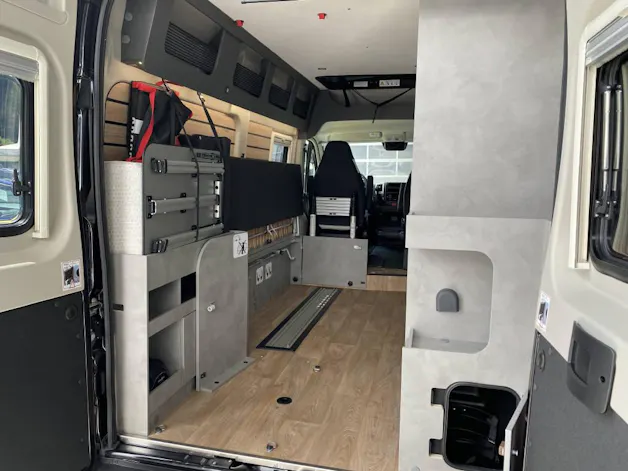 Opel Movano Flex 541 3.5t L2 H2 2.2 TD 165 CROSSCAMP
