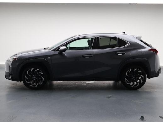 LEXUS UX 250h F-Line 3