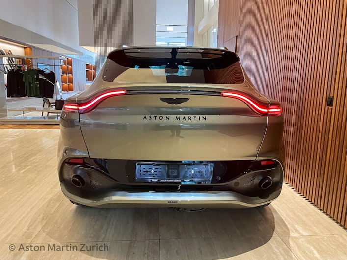 Vehicle image ASTON MARTIN DBX