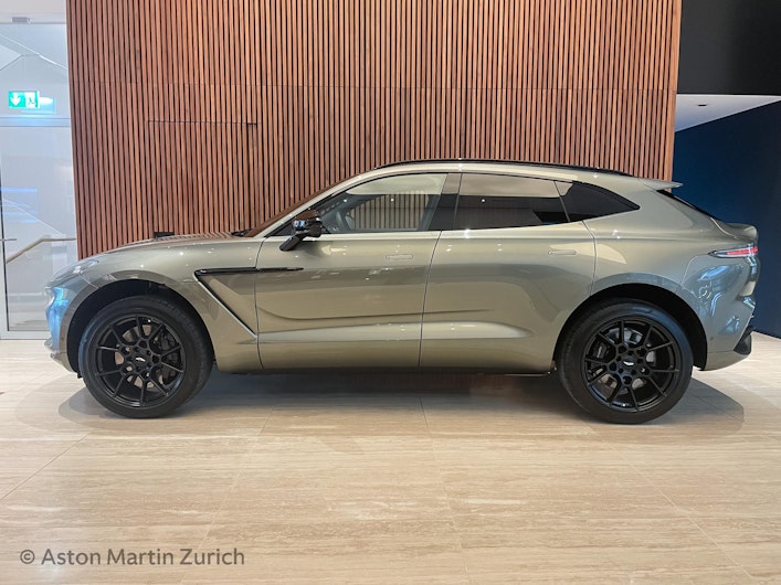Vehicle image ASTON MARTIN DBX