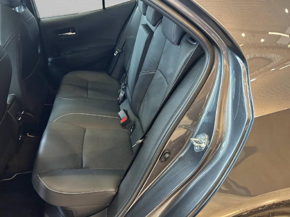 Vehicle image 10 Vehicle image 10