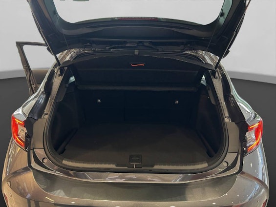 Vehicle image 8 Vehicle image 8