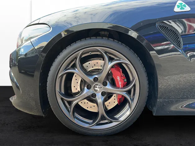 Alfa Romeo Giulia 2.9 V6 Biturbo Quadrifoglio Q Wheels