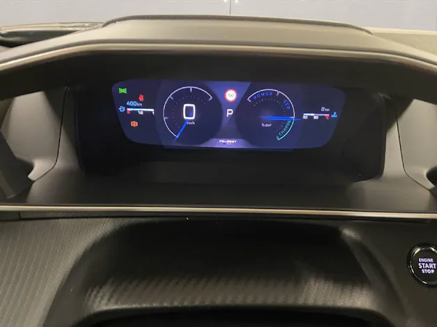 Peugeot 2008 1.2 Hybrid 136 GT