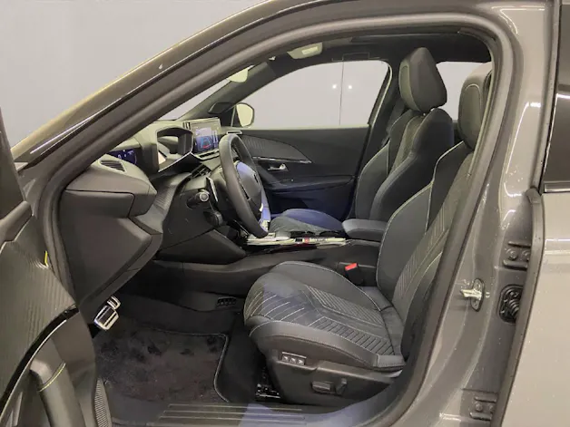 Peugeot 2008 1.2 Hybrid 136 GT