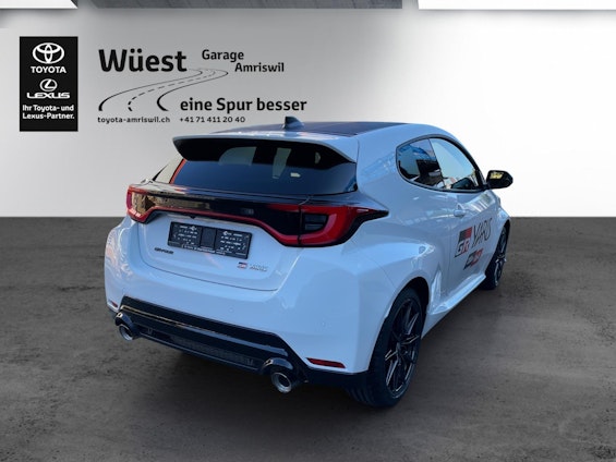 Vehicle image 4 Vehicle image 4