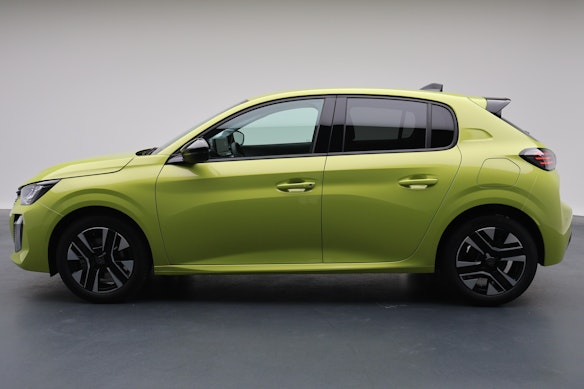 PEUGEOT 208 1.2 Hybrid Allure Premium 1