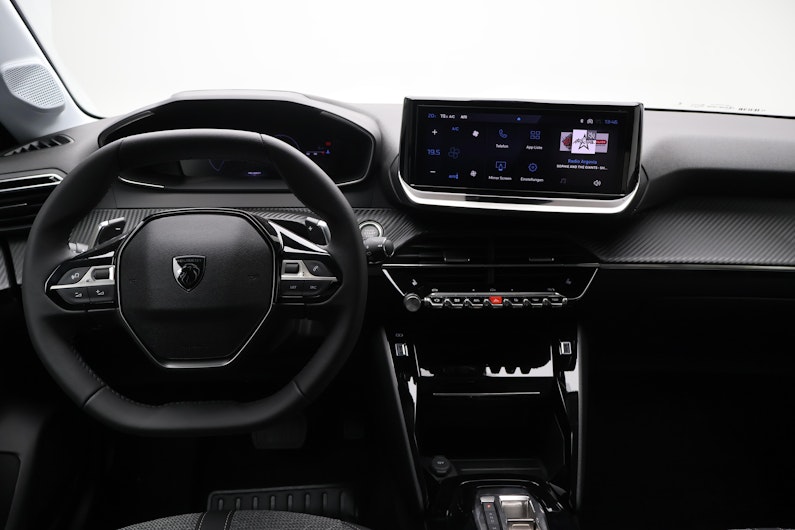 Vehicle image PEUGEOT 208