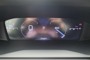 Vehicle image PEUGEOT 208 1.2 Hybrid Allure Premium