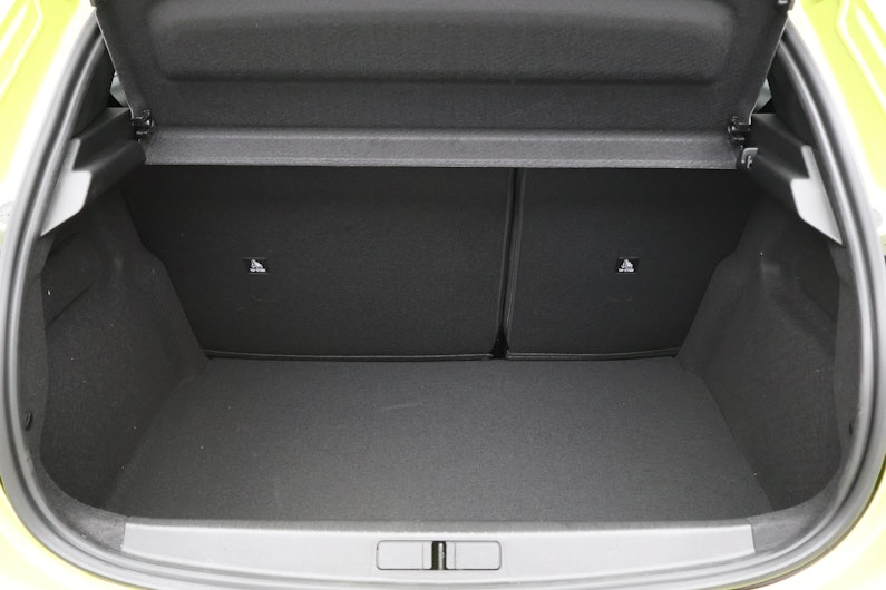 Vehicle image PEUGEOT 208