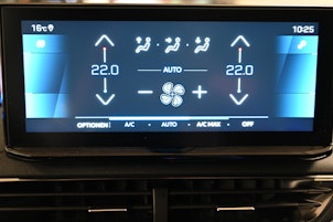 Vehicle image PEUGEOT 3008 1.2 PureTech GT