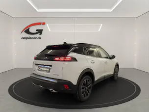 Peugeot 2008 1.2 Hybrid 136 GT