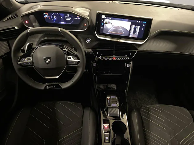 Peugeot 2008 1.2 Hybrid 136 GT