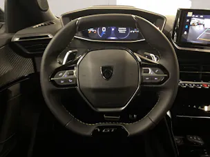 Peugeot 2008 1.2 Hybrid 136 GT