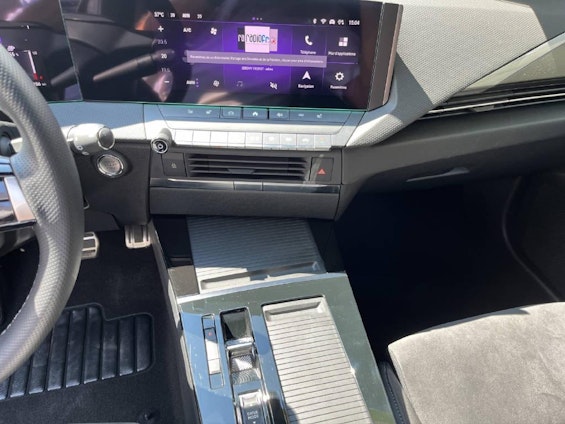 Vehicle image 6 Vehicle image 6